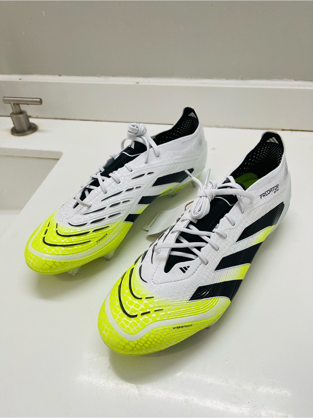 Adidas Predator Elite SG, Brand New Never Worn